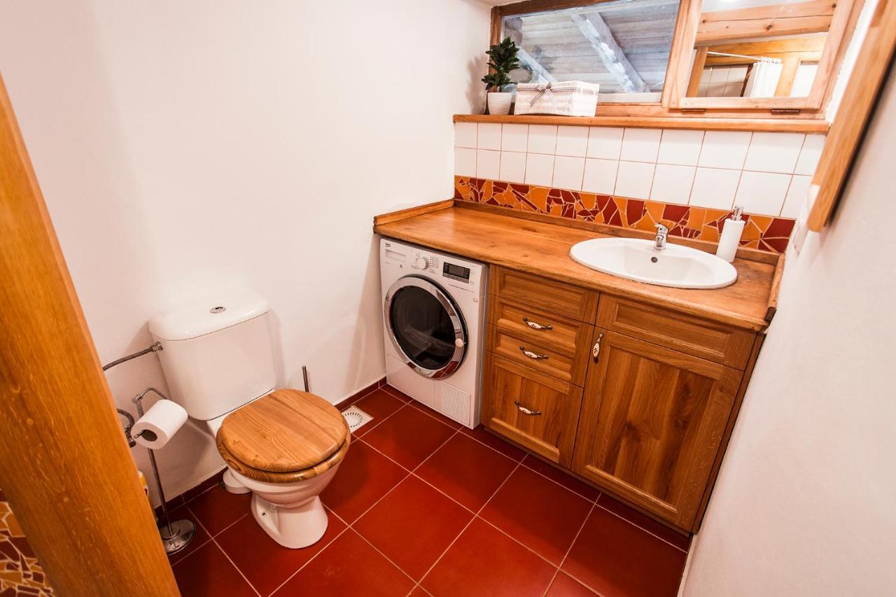 Chalupa Sarka Dolni Dvur Exterior foto